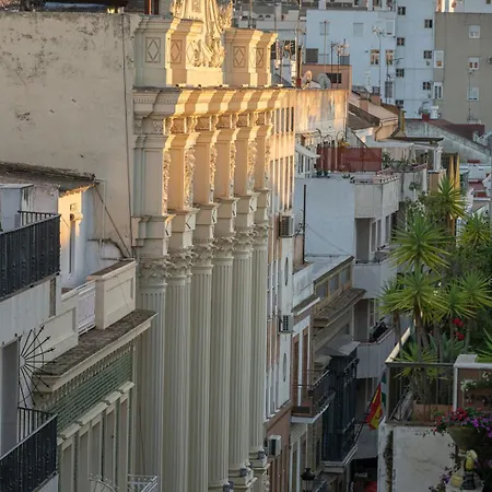 William Martin Апартаменты Уэльва